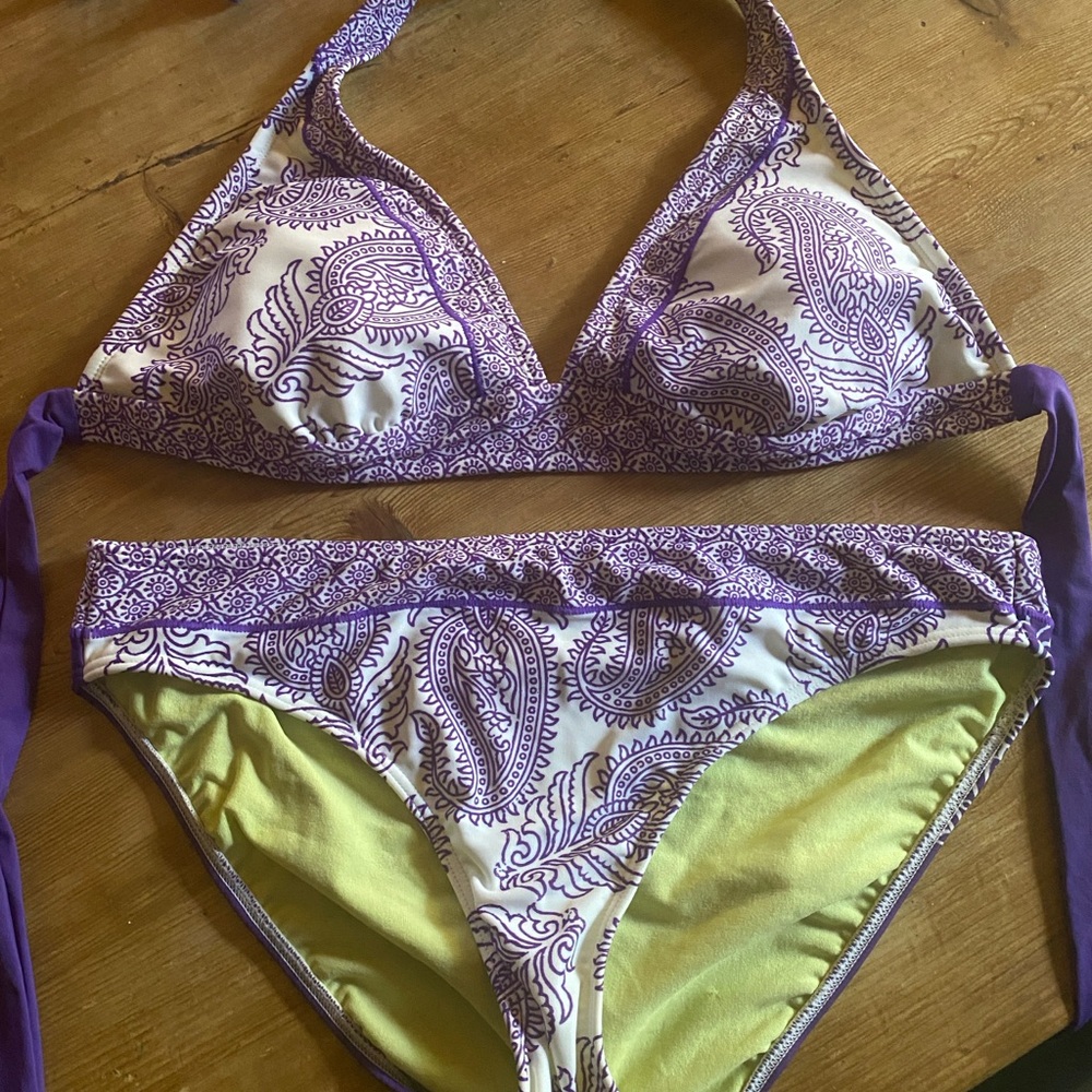Athleta purple, paisley print bikini size large, bnwot